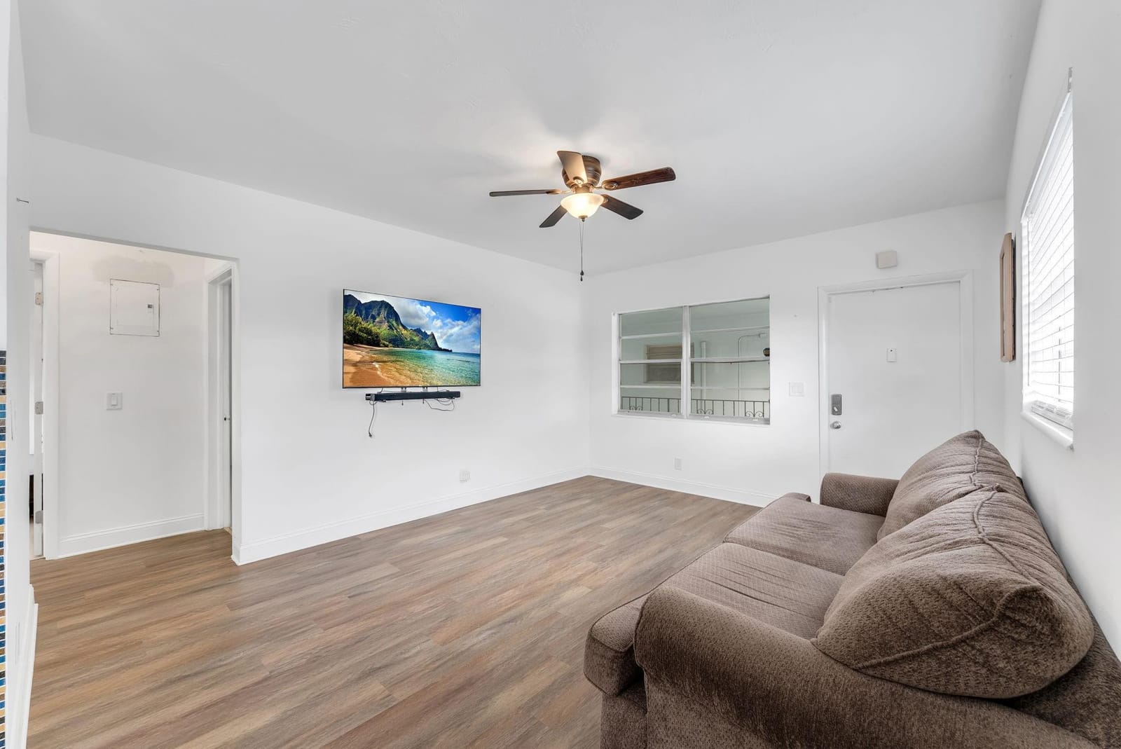 7401 Pines Boulevard 201 — photo 6