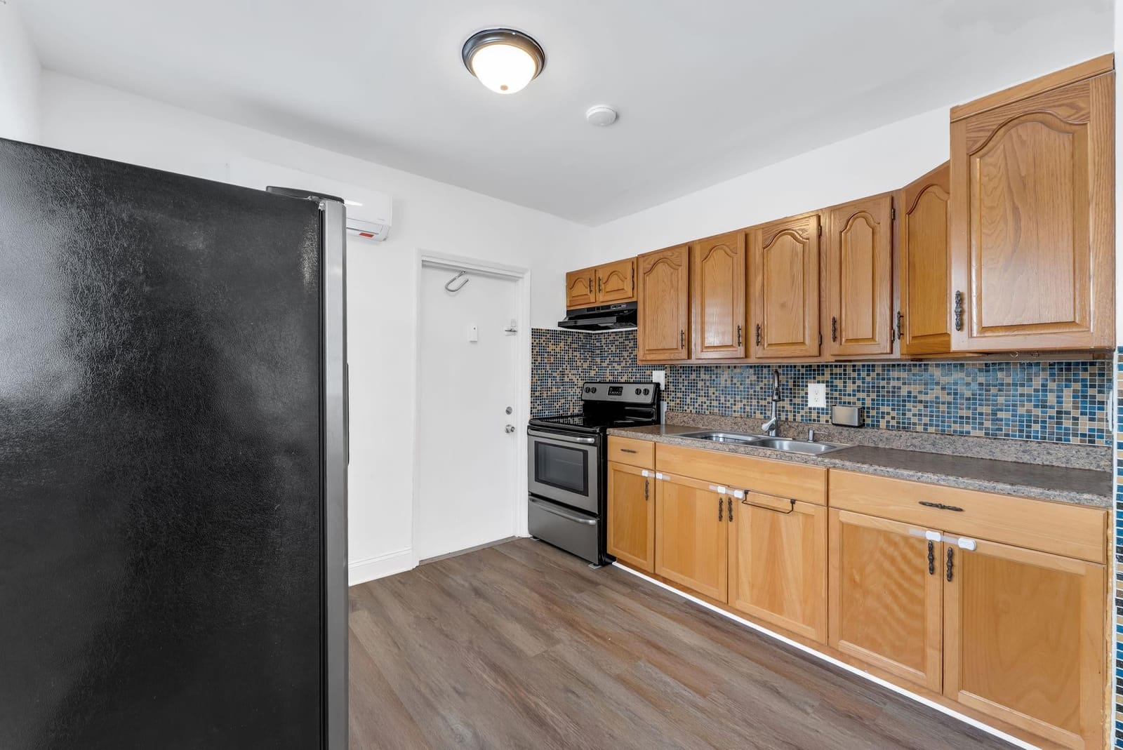 7401 Pines Boulevard 201 — photo 7