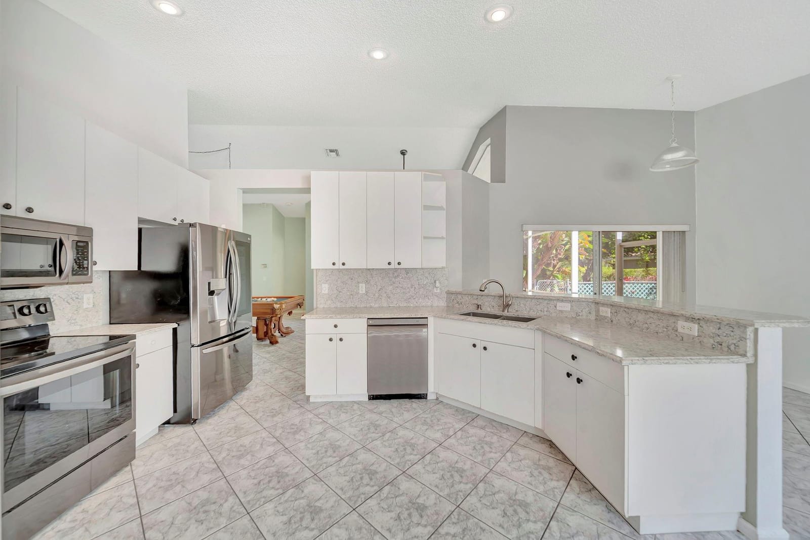 5708 NW 47th Court — photo 6