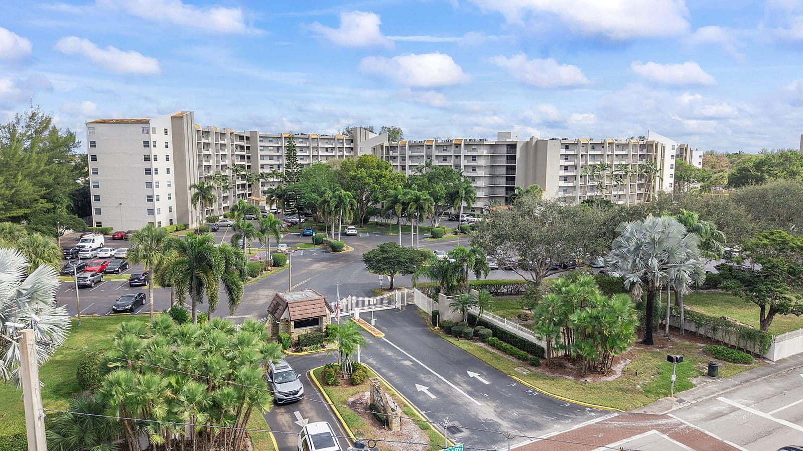 3930 Inverrary Boulevard 505-d, Lauderhill, FL 33319 photo 30