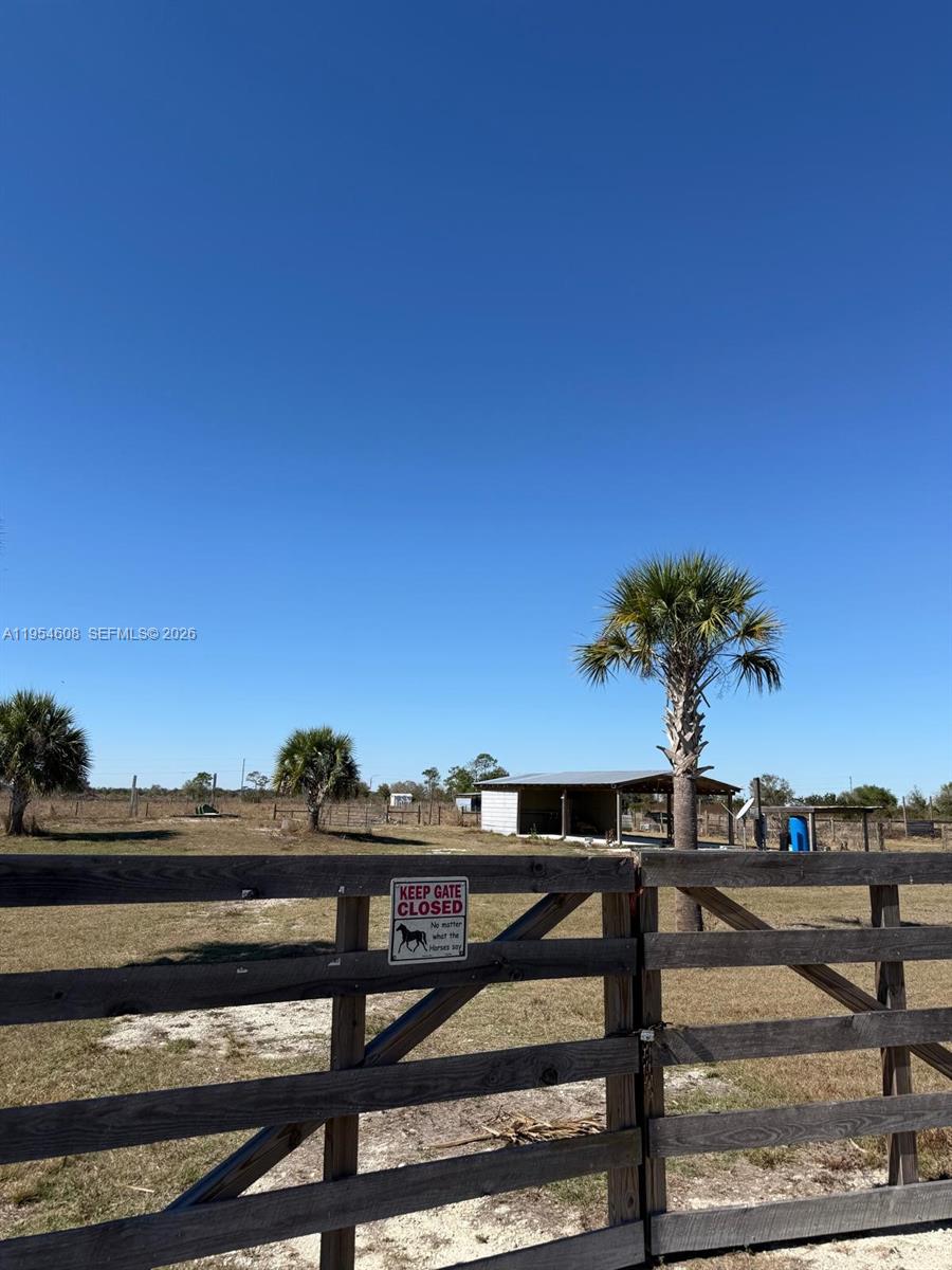 286 Lott Grade, FL 33960, Venus