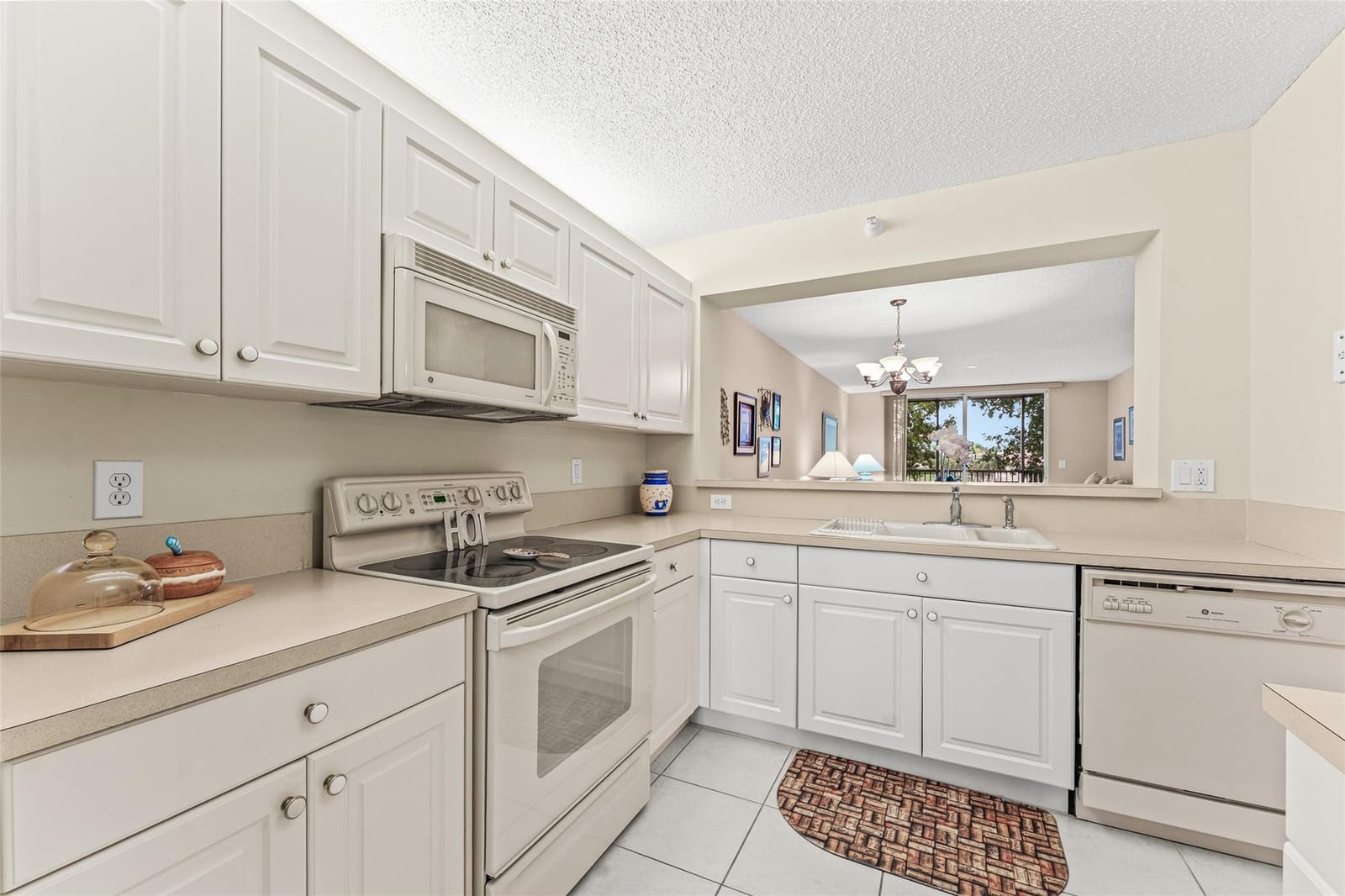 7751 Southampton Terrace 311 — photo 4