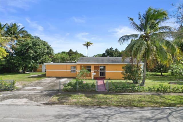 14115 NE 11th Avenue, sold in Biscayne Highlands, North Miami, FL