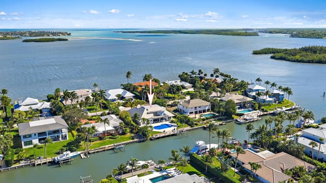 19 Island Road, Sewalls Point, FL 34996