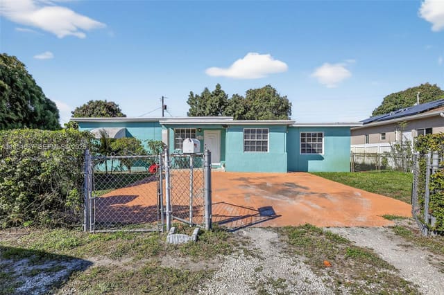 10340 NW 32nd Place, sold in Acme Gulfair 2nd, Miami, FL