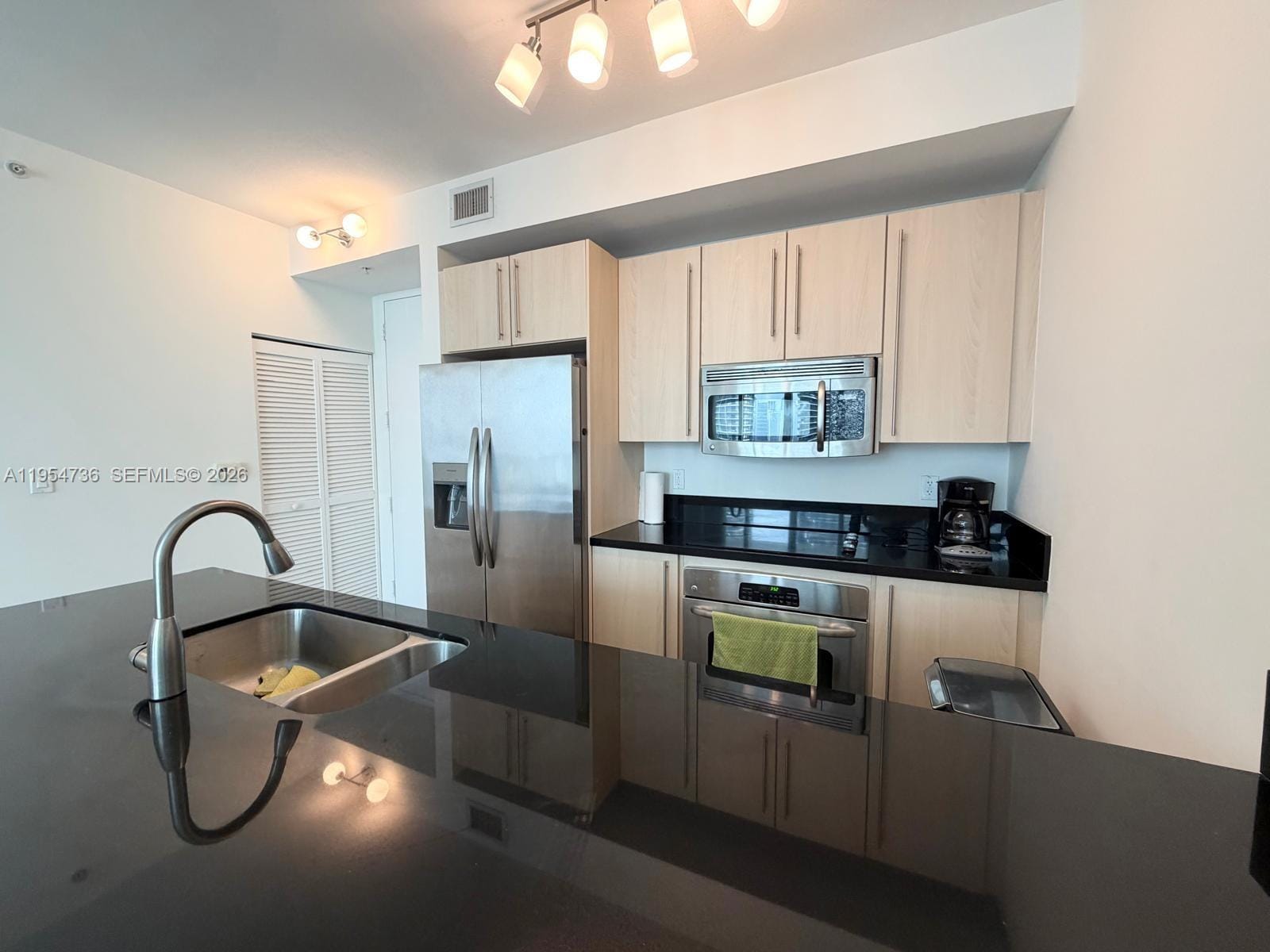 1111 SW 1 Avenue 3022-N — photo 7