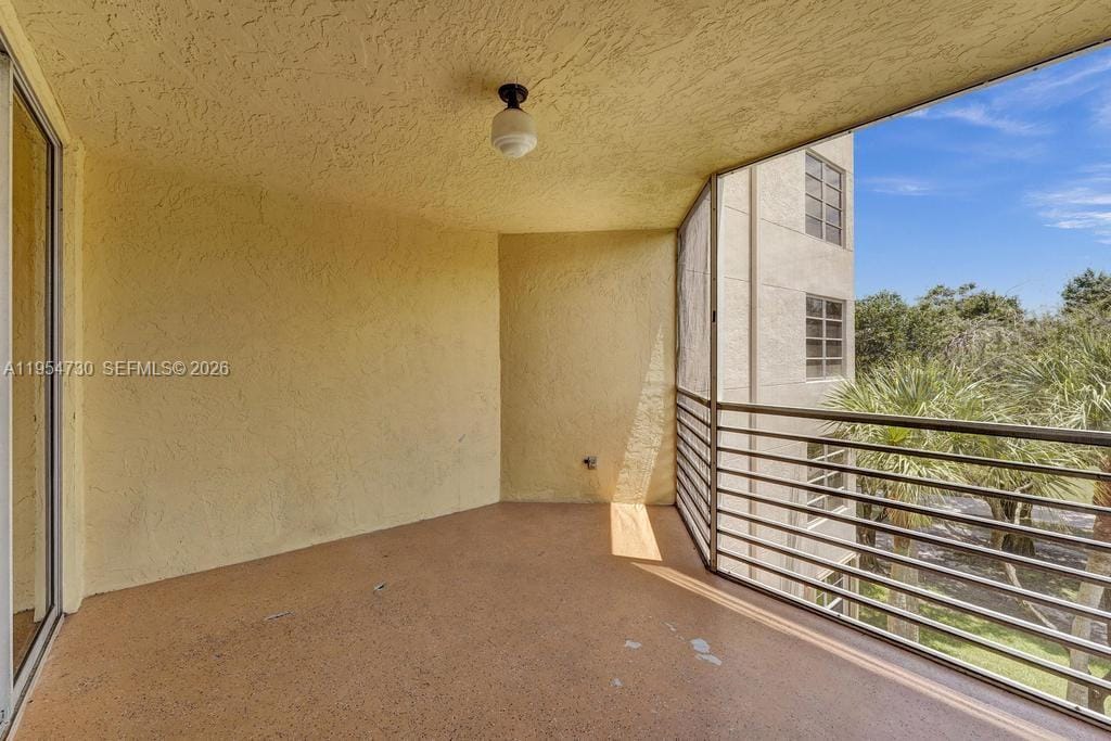 9520 Seagrape Drive 306, Davie, FL 33324 photo 4
