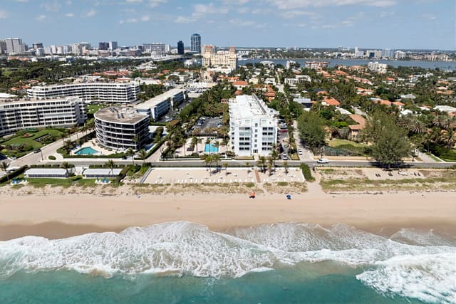 170 N Ocean Boulevard 406, sold in Ocean Towers North Condo, Palm Beach, FL
