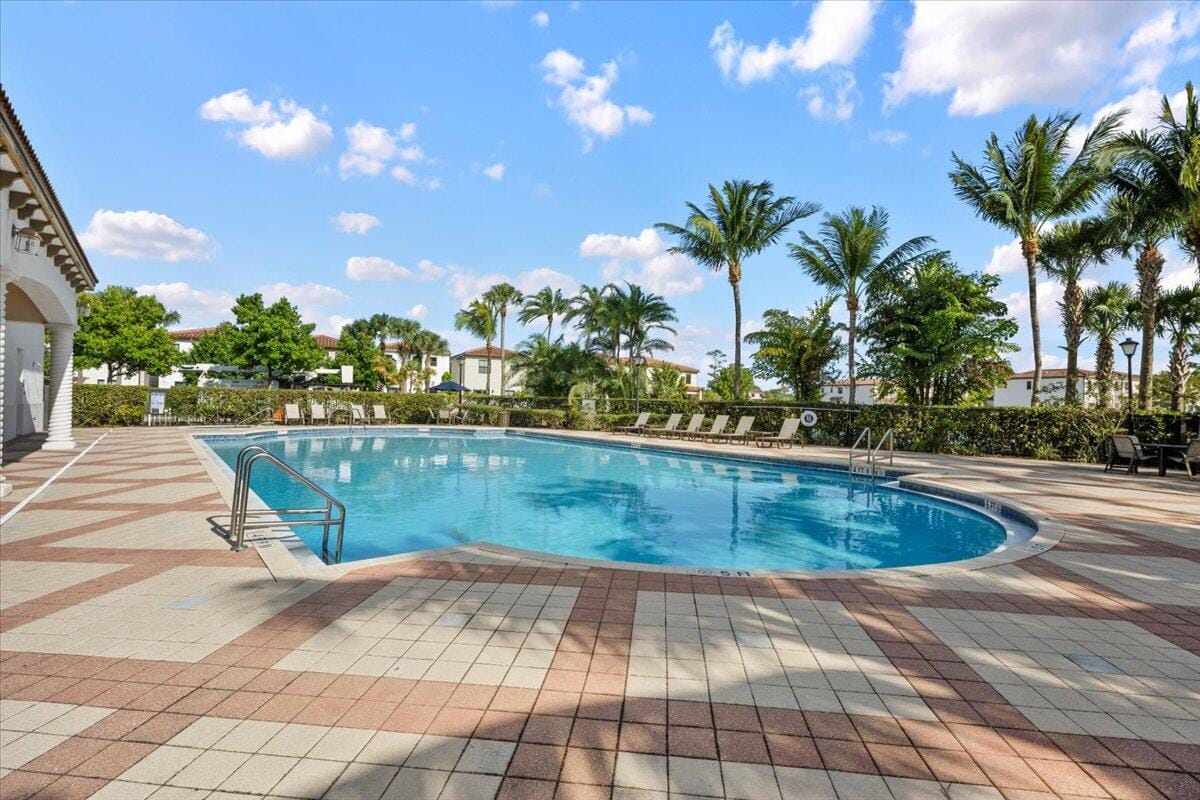 6013 Woods Edge Circle, Riviera Beach, FL 33410 photo 27