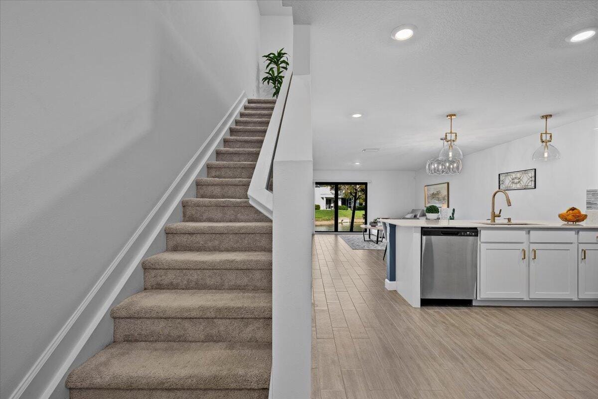 6013 Woods Edge Circle, Riviera Beach, FL 33410 photo 10