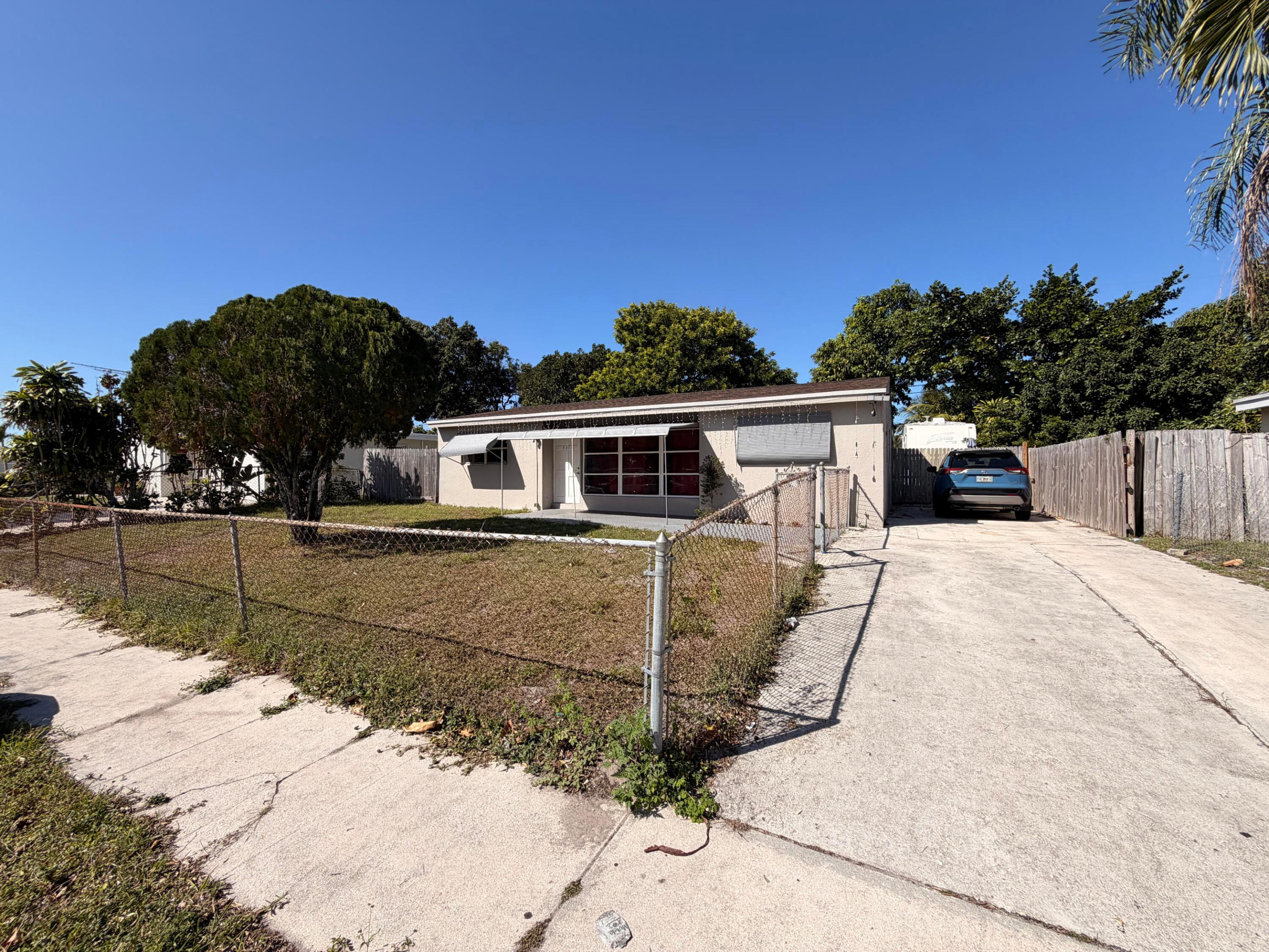 431 Pensacola Drive, Lake Worth, FL 33462, Lake Worth
