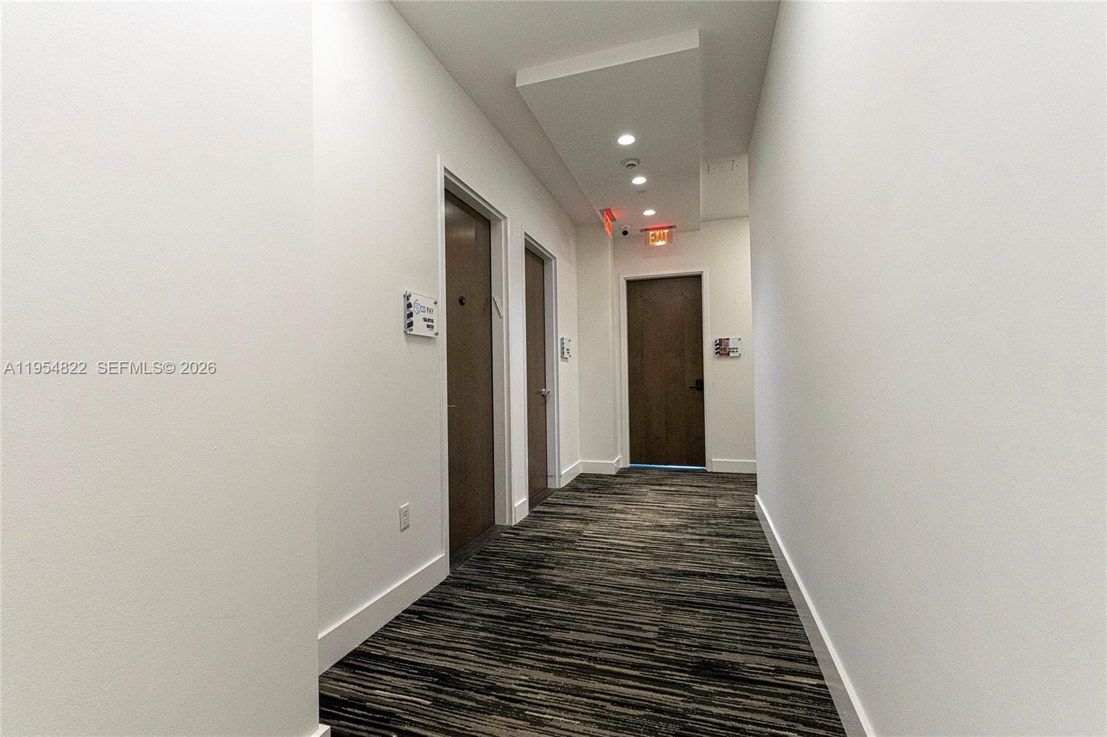 20200 W Dixie Highway 903, Miami, FL 33180 photo 14