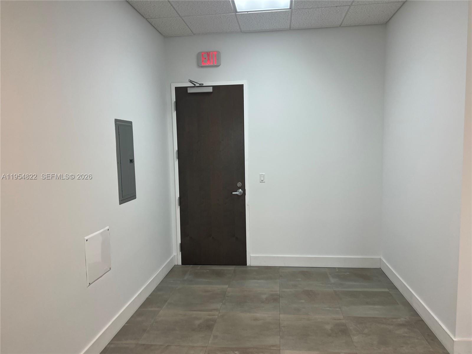 20200 W Dixie Highway 903, Miami, FL 33180 photo 18