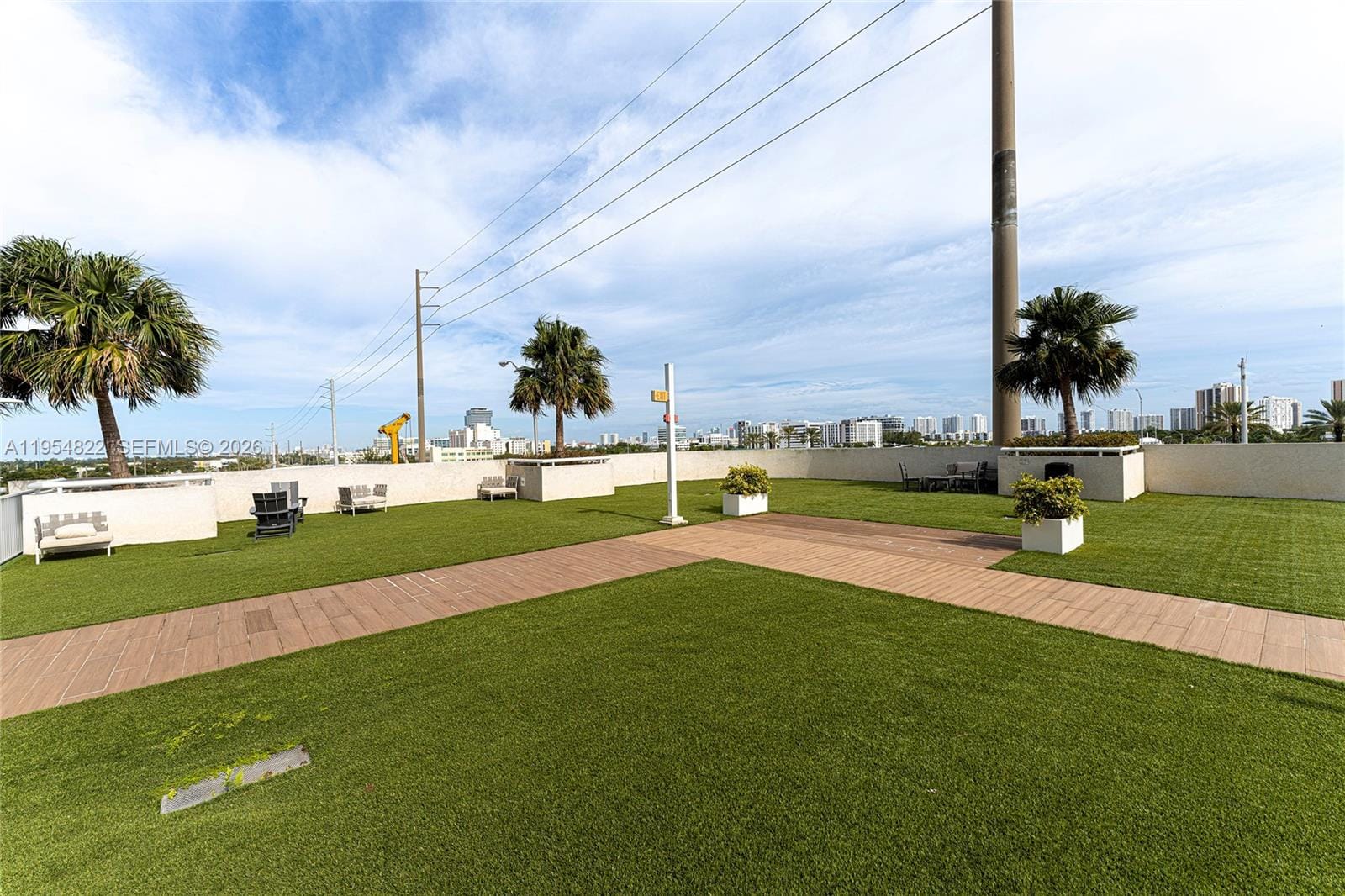20200 W Dixie Highway 903 — photo 5