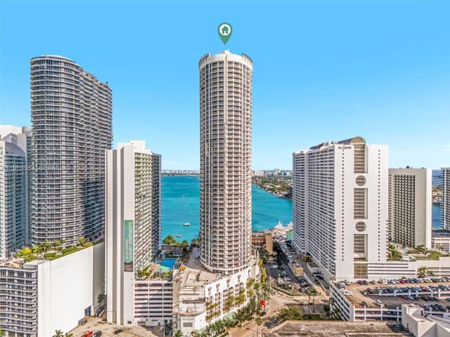 1750 N Bayshore Drive 1407, Miami, FL 33132