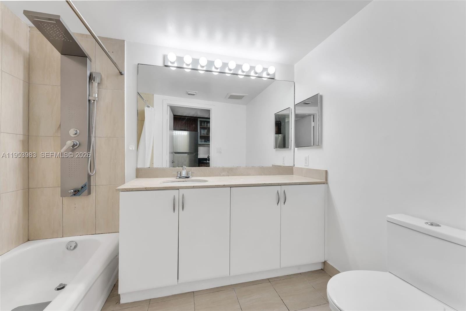 1750 N Bayshore Drive 1407 — photo 6