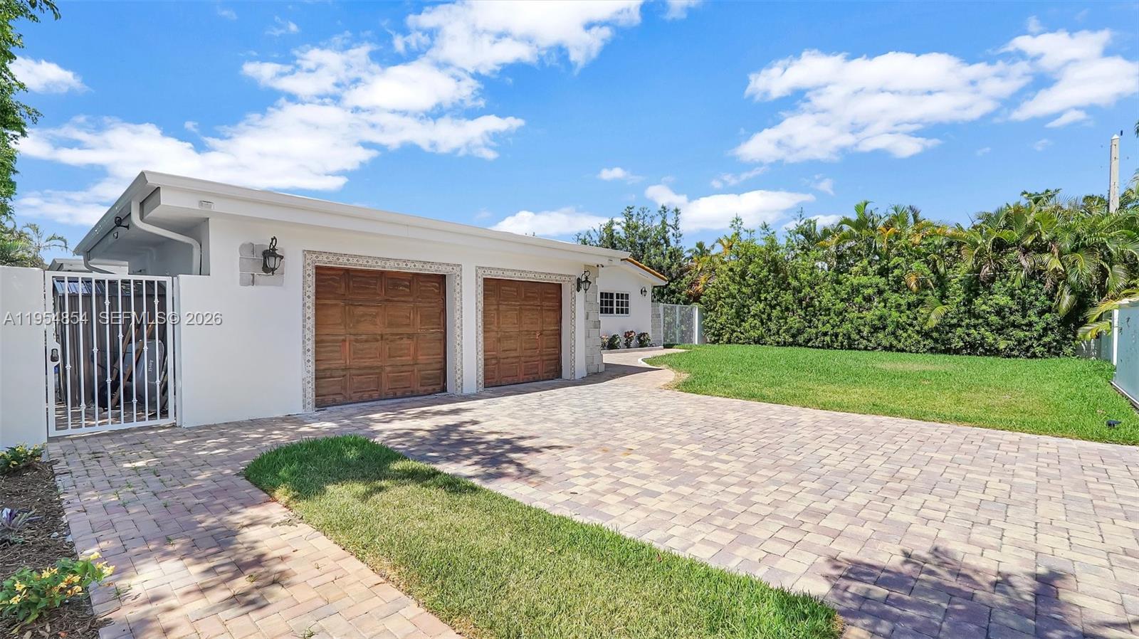 1311 Pierce Street, Hollywood, FL 33019 photo 4