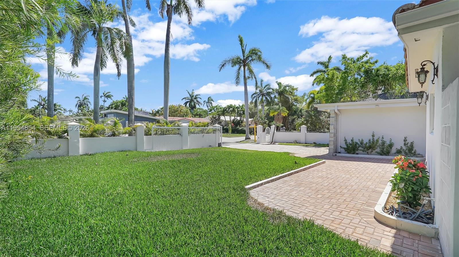 1311 Pierce Street, Hollywood, FL 33019 photo 10
