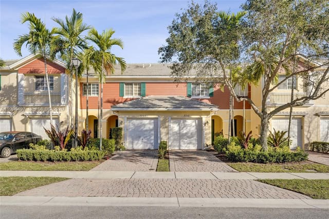 7717 Paddock Place, sold in Saddle Bridge, Davie, FL