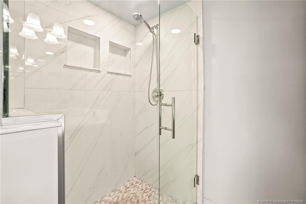 1950 SW Palm City Road 6105 — photo 10