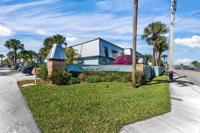 950 S Kanner Highway C-10, Stuart, FL 34994