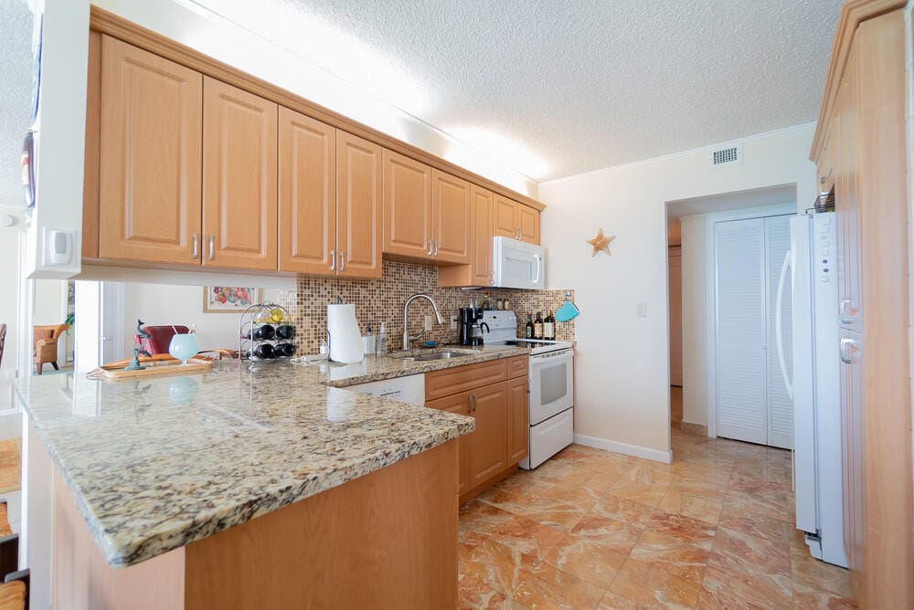 4200 N Ocean Drive 1-1806 — photo 11