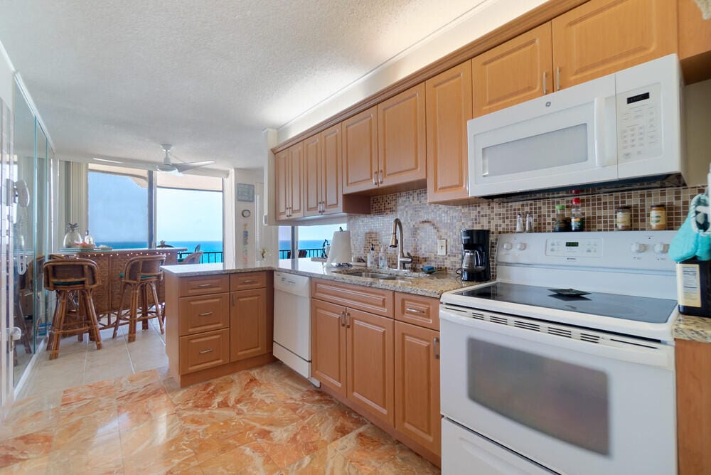 4200 N Ocean Drive 1-1806 — photo 4