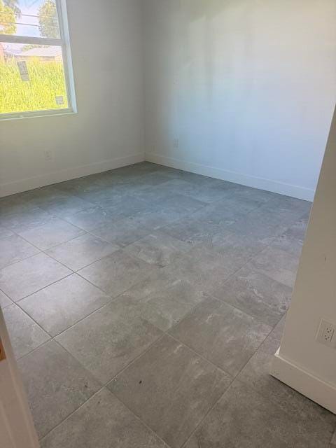 541 NW Placid Avenue — photo 9
