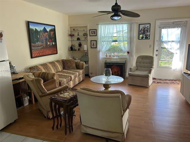 15610 NE 6th Avenue 8C, Miami, FL 33162