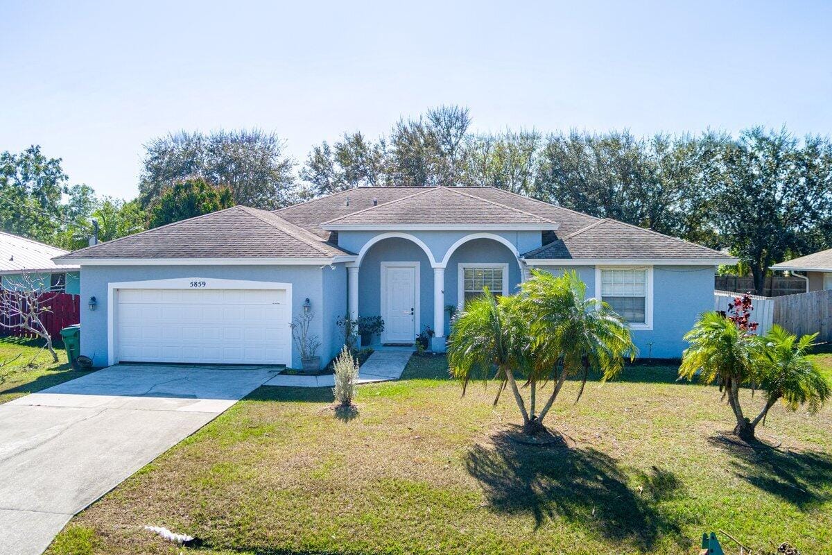 5859 NW Cullom Circle — photo 2
