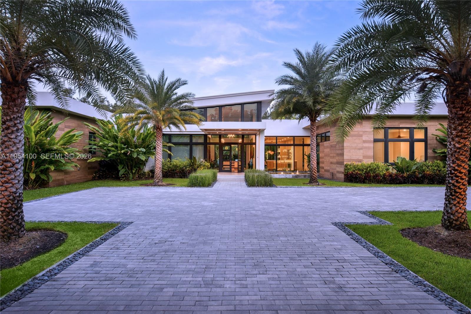 11050 SW 69th Avenue, Pinecrest, FL 33156, Pinecrest