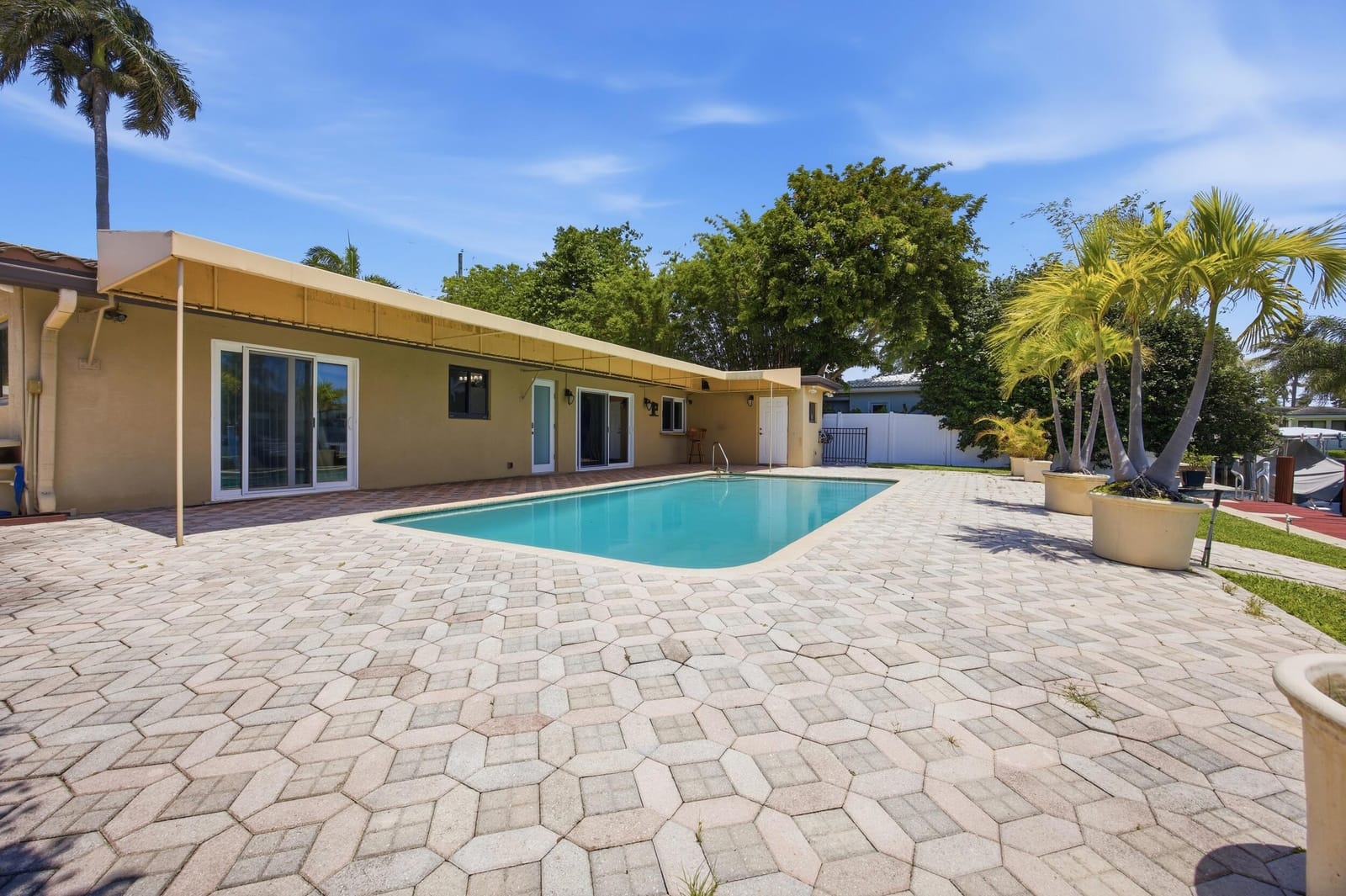 730 SE 3rd Terrace, Pompano Beach, FL 33060 photo 11