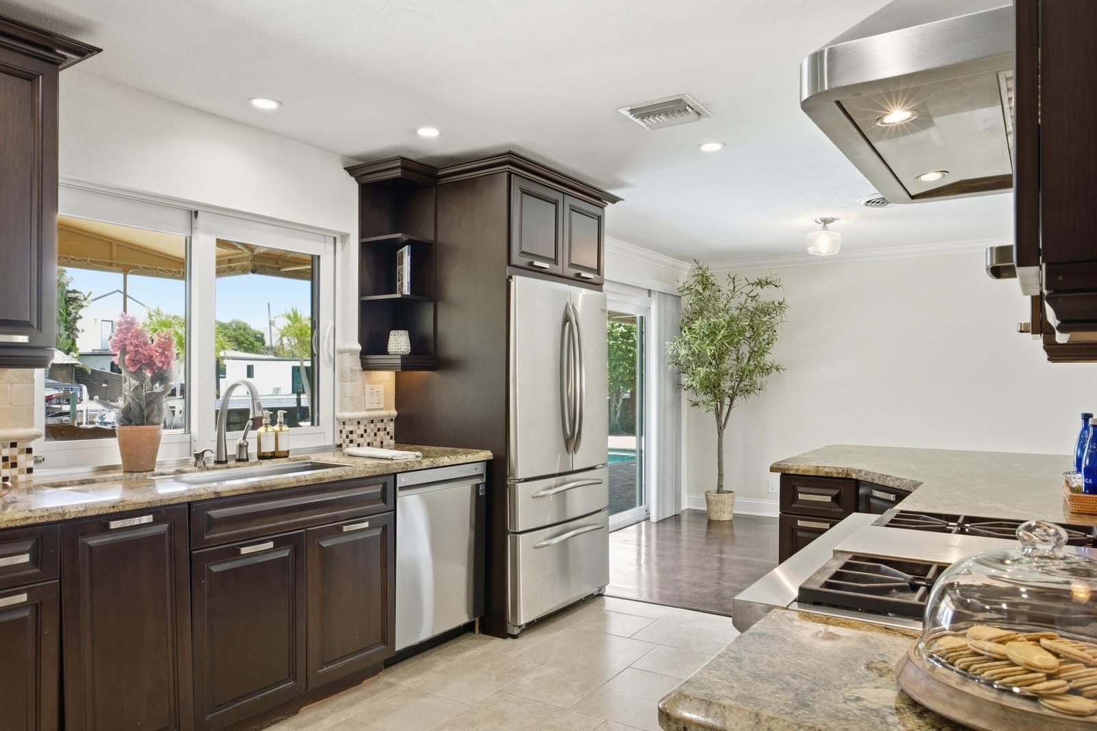 730 SE 3rd Terrace, Pompano Beach, FL 33060 photo 21