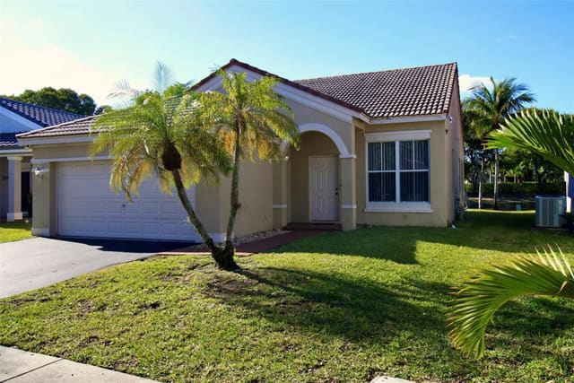 853 Sand Creek Circle, sold in The Falls, Weston, FL