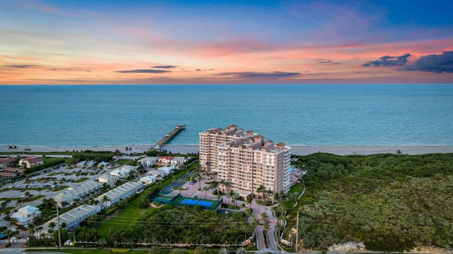 700 Ocean Royale 302, sold in Ocean Royale, Juno Beach, FL