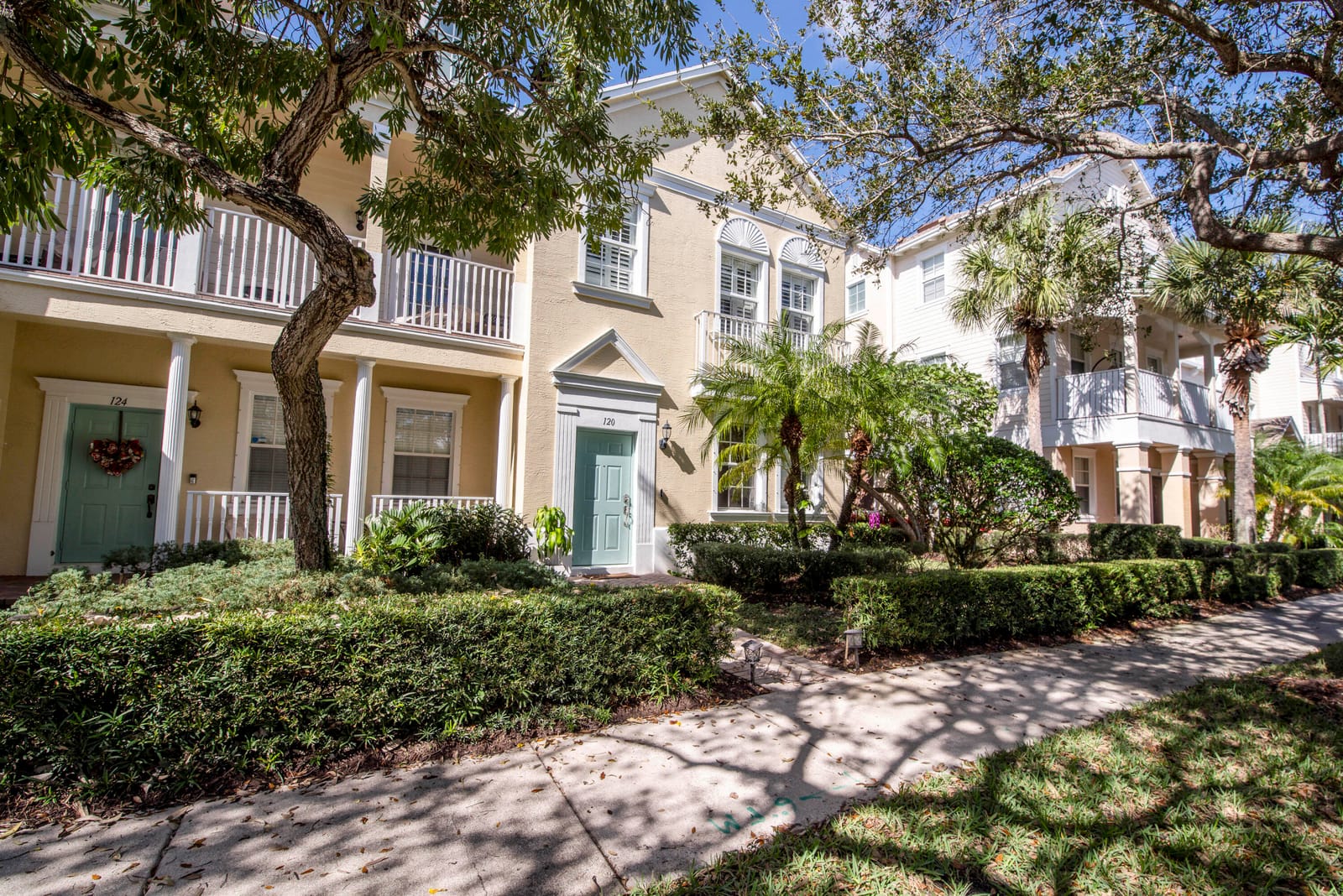 120 W Thatch Palm Circle, Jupiter, FL 33458 photo 2