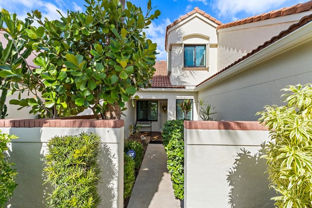 703 Sea Oats Drive C-4, sold in Sea Oats Of Juno Beach Condo, Juno Beach, FL
