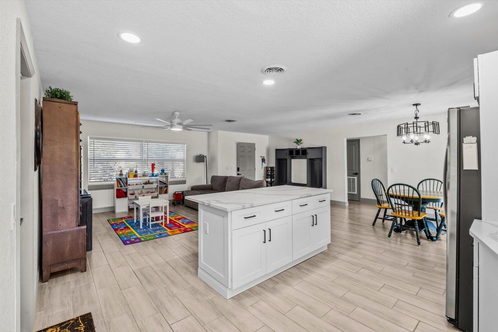 907 Antigua Avenue, Fort Pierce, FL 34982 photo 15