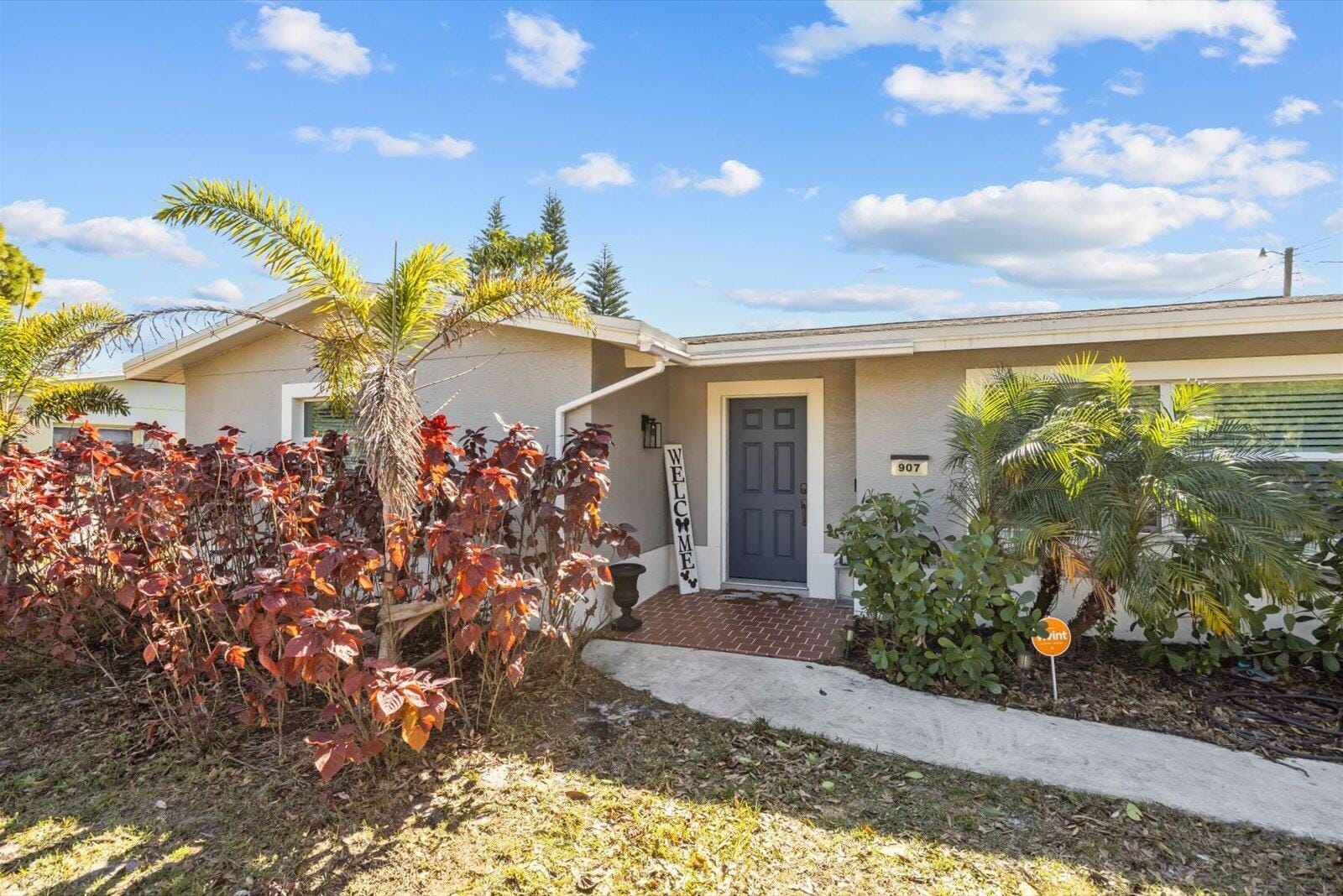 907 Antigua Avenue — photo 3