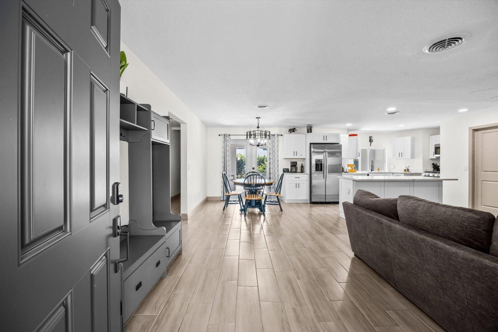 907 Antigua Avenue — photo 4