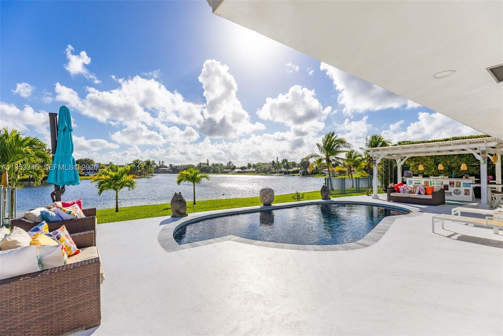 6830 Winged Foot Drive, Hialeah, FL 33015 photo 15
