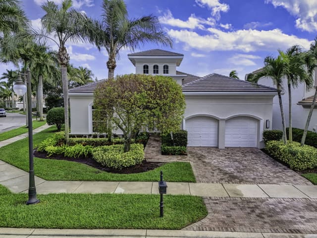 502 Via Toledo, Palm Beach Gardens, FL 33418