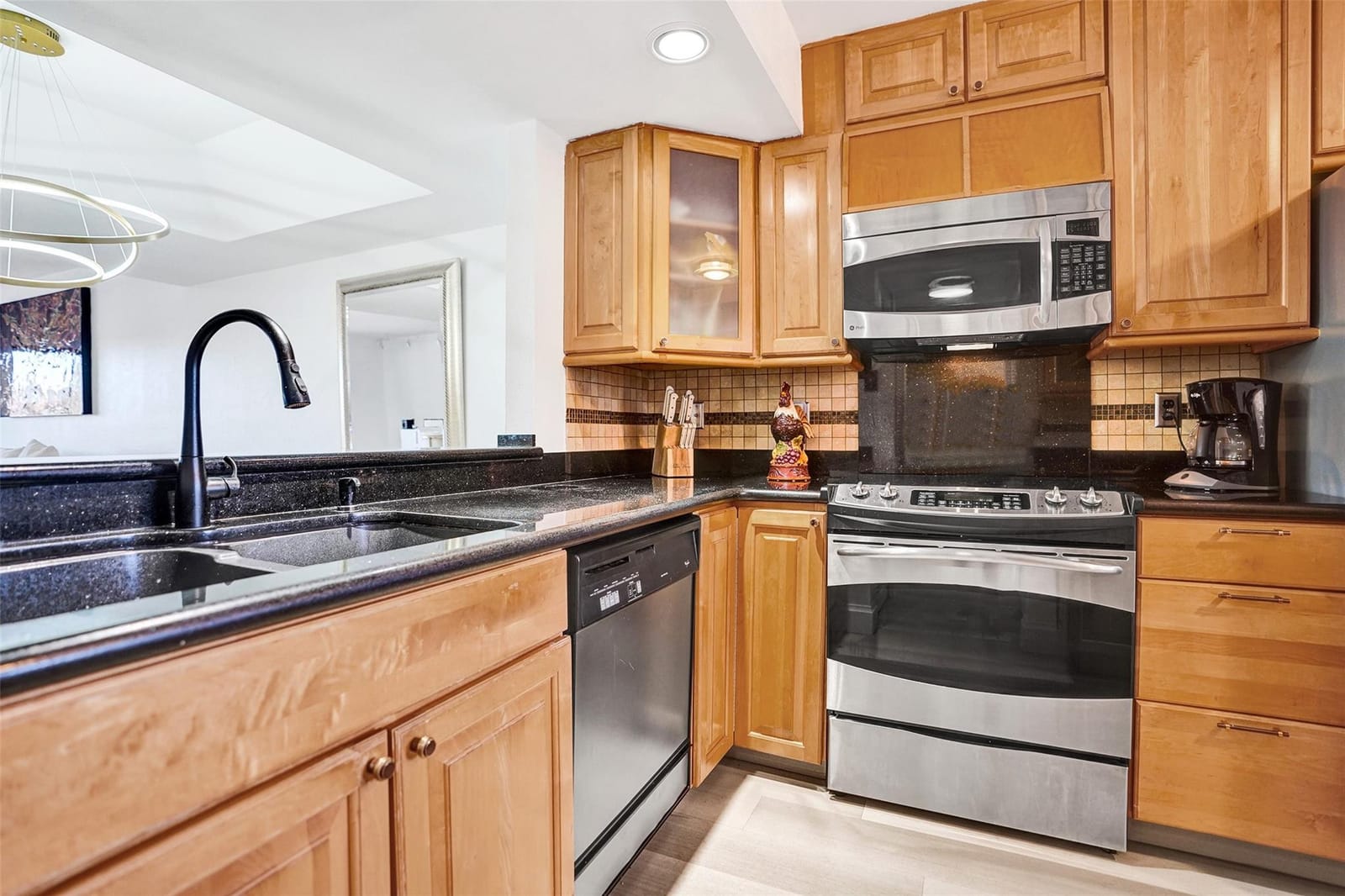 270 Captains Walk 310, Delray Beach, FL 33483 photo 13