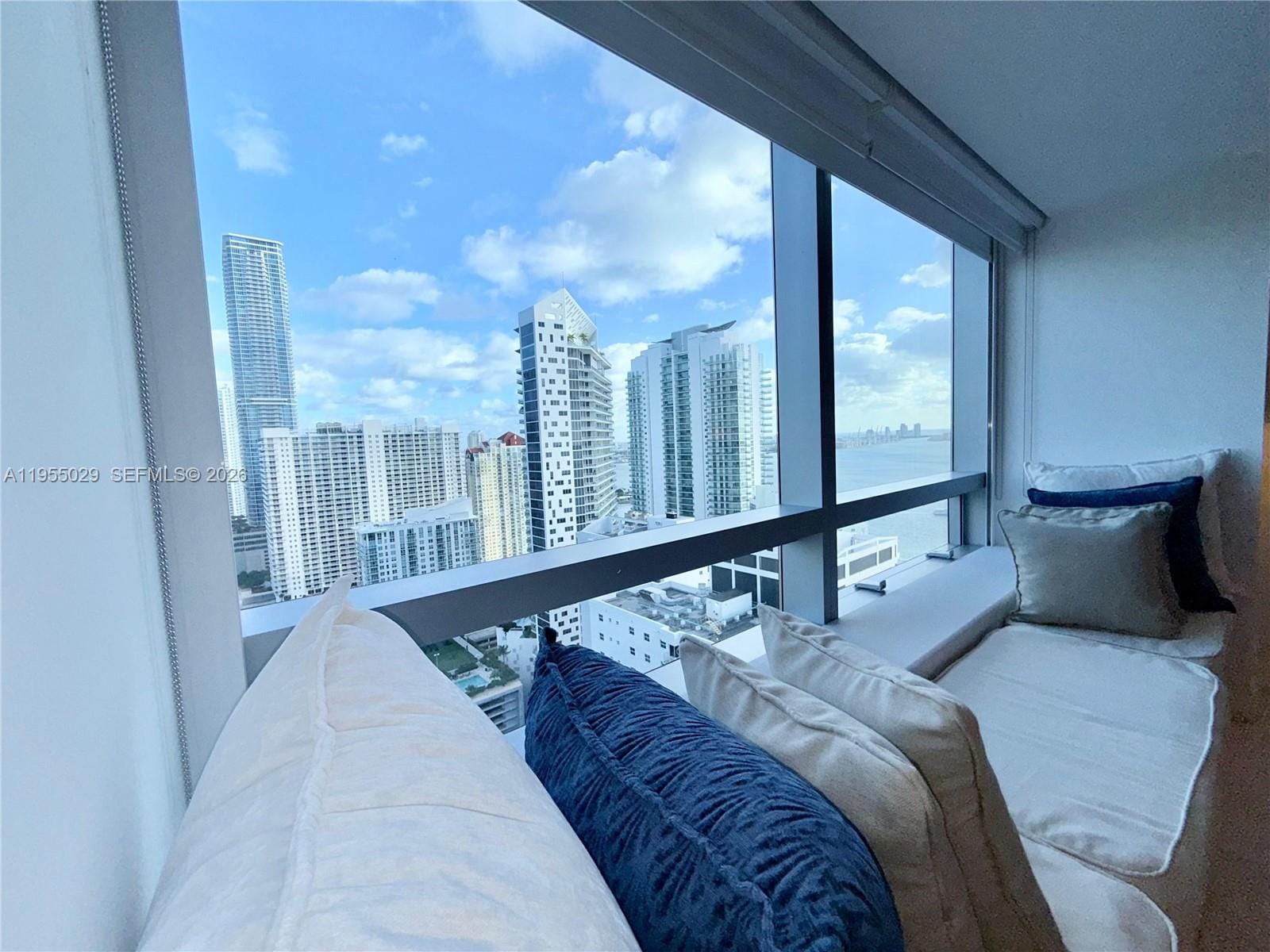 1435 Brickell Avenue 3508 — photo 9
