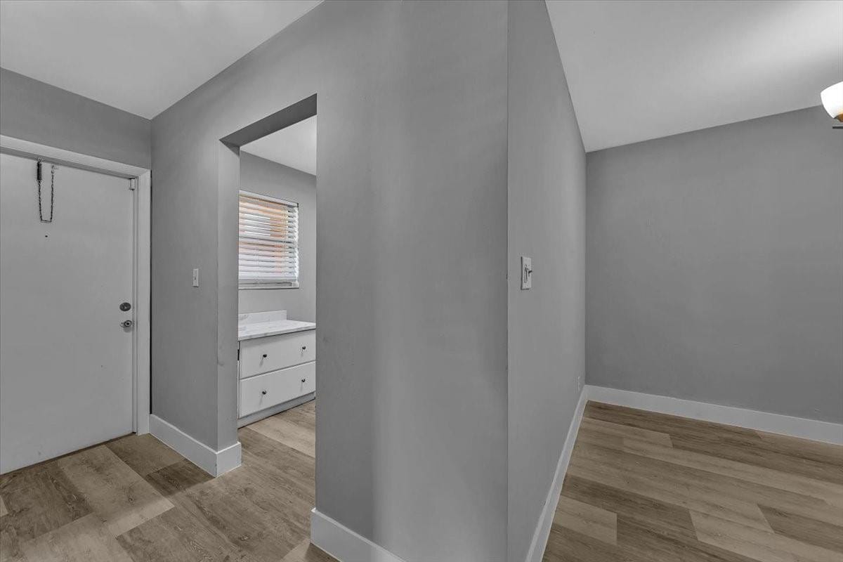 8380 Lagos De Campo Boulevard 110 — photo 5