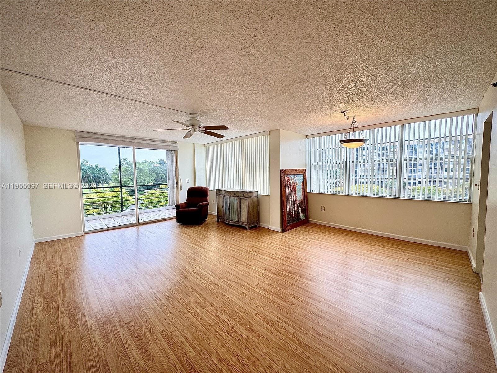 1100 Saint Charles Place 411 — photo 2