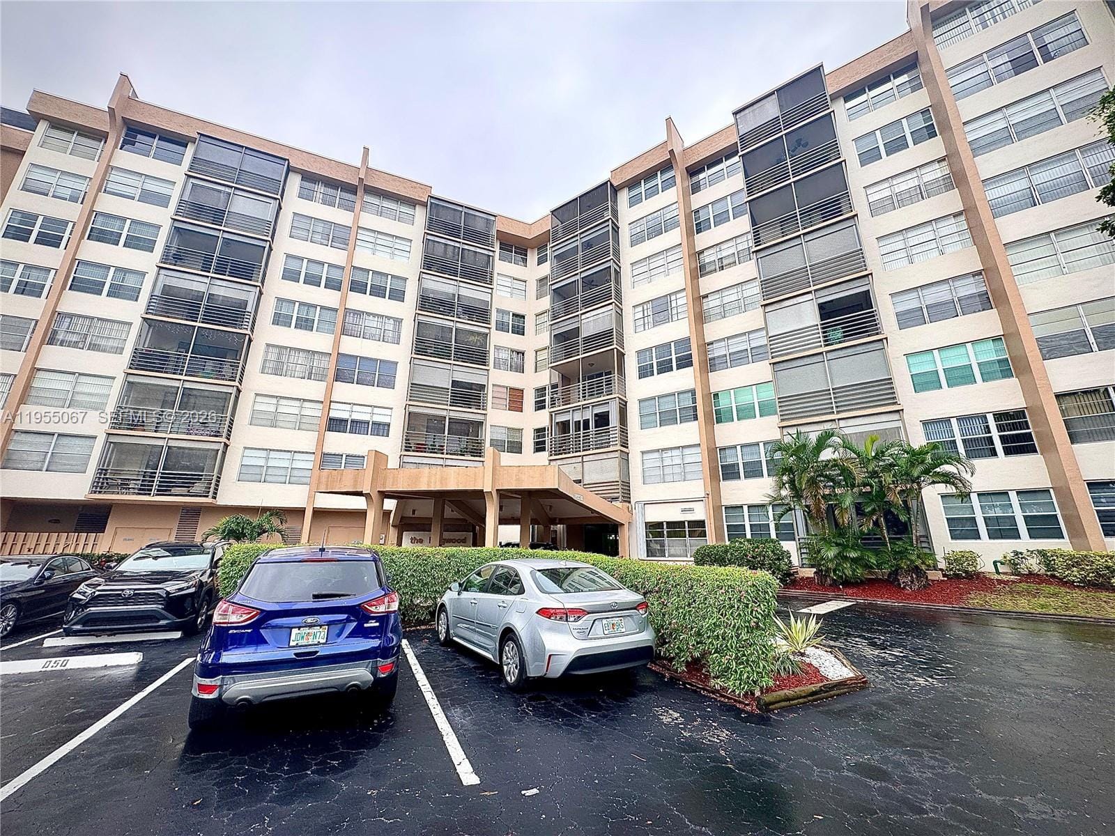 1100 Saint Charles Place 411, Pembroke Pines, FL 33026 photo 16