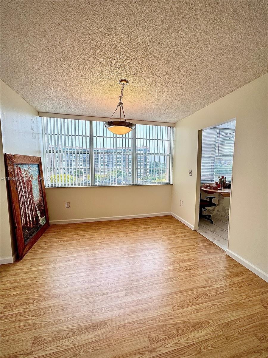 1100 Saint Charles Place 411 — photo 3
