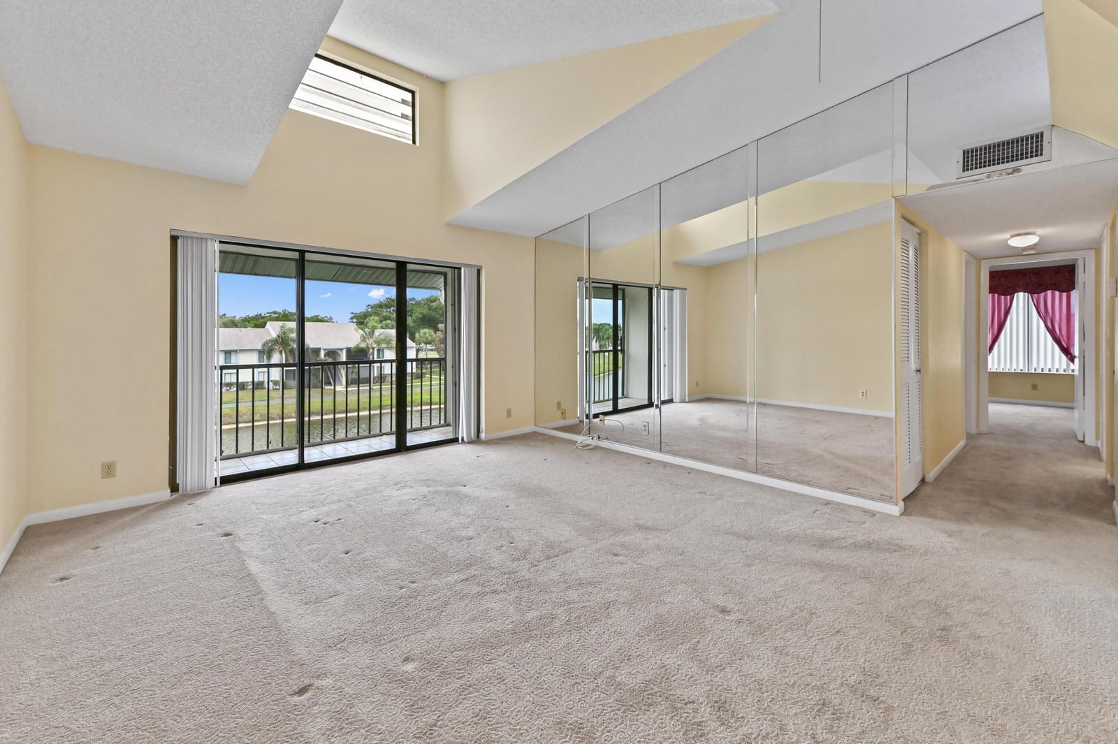 1106 Green Pine Boulevard G3, West Palm Beach, FL 33409 photo 2