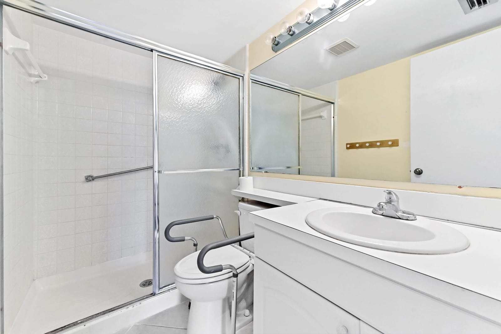 1106 Green Pine Boulevard G3, West Palm Beach, FL 33409 photo 16